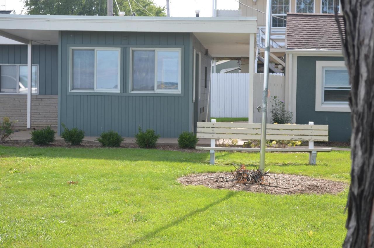 The Cedar Motel Sandusky Extérieur photo