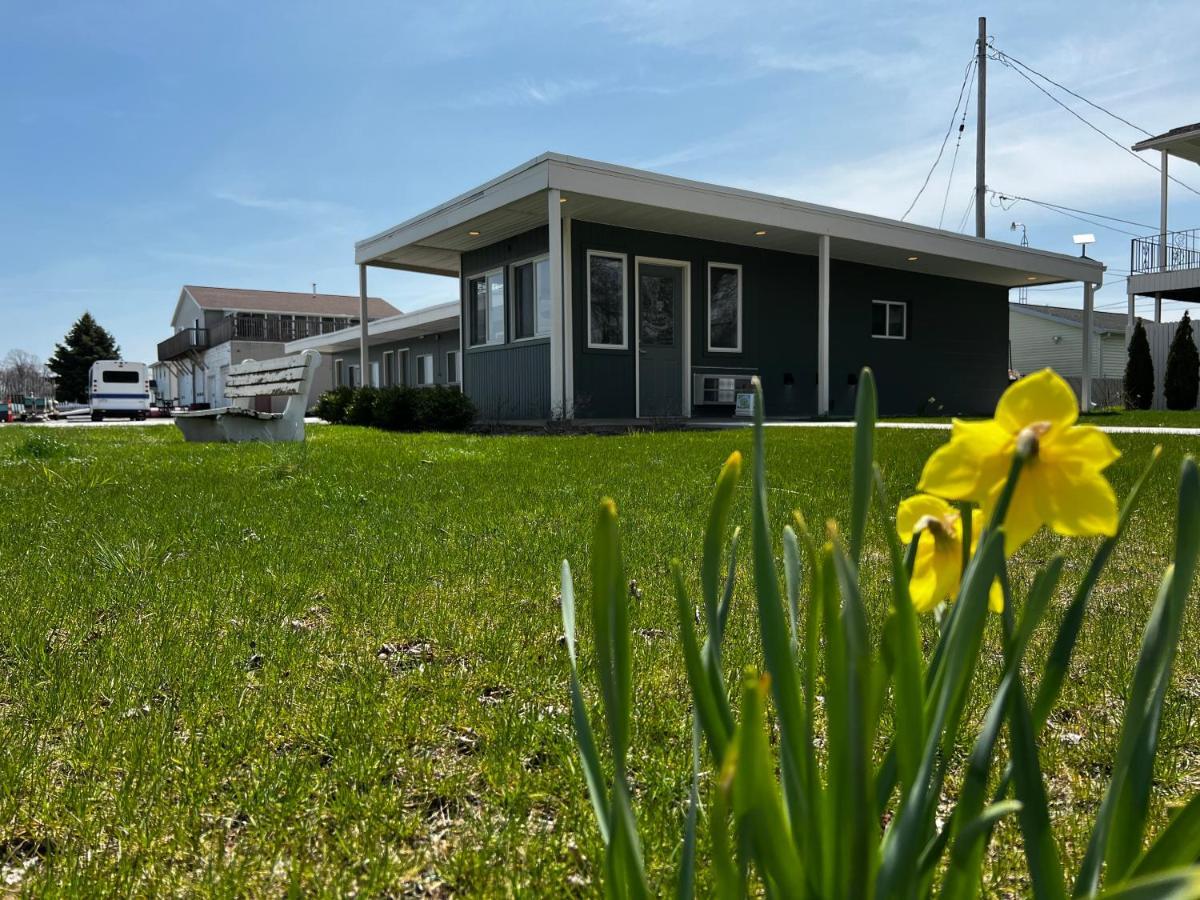 The Cedar Motel Sandusky Extérieur photo