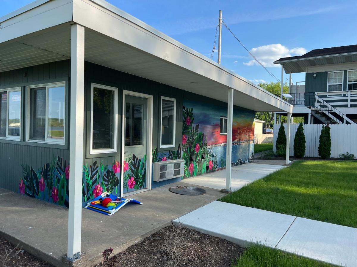 The Cedar Motel Sandusky Extérieur photo